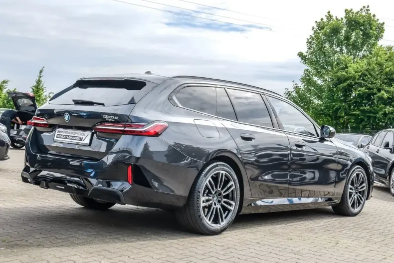 BMW 550 (Seria 5) din 2025 cu 12.370 km - oferta BMW228693 - foto 3