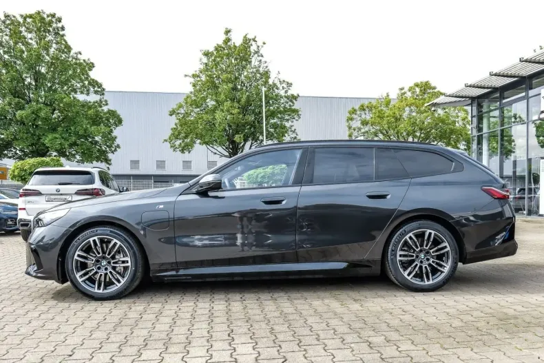 BMW 550 (Seria 5) din 2025 cu 12.370 km - oferta BMW228693 - foto 9