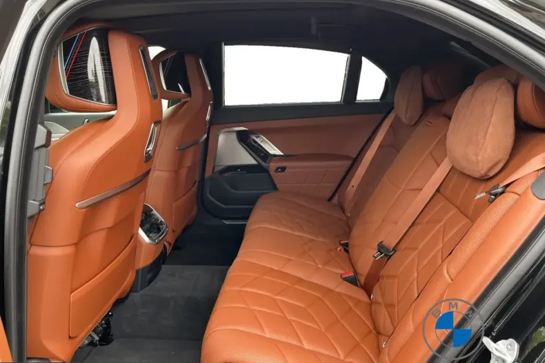 BMW 750 (Seria 7) din 2025 cu 29.980 km - oferta BMW228706 - foto 15