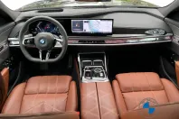 BMW 750 (Seria 7) din 2025 cu 29.980 km - oferta BMW228706 - foto 16