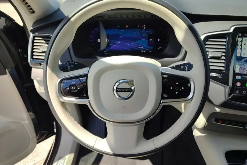 Volvo XC90 din 2023 cu 44.220 km - oferta VOL228708 - foto 9