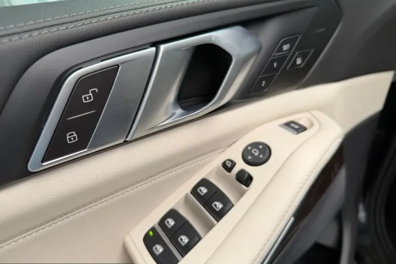 BMW X5 (Seria X) din 2023 cu 48.900 km - oferta BMW228712 - foto 23