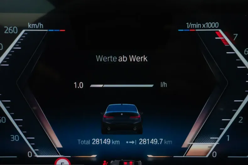 BMW 320 (Seria 3) din 2024 cu 28.149 km - oferta BMW228713 - foto 39