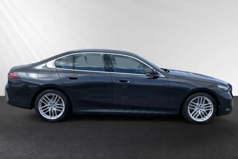 BMW 530 (Seria 5) din 2024 cu 13.132 km - oferta BMW228721 - foto 2