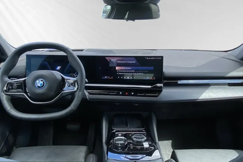 BMW 530 (Seria 5) din 2024 cu 13.132 km - oferta BMW228721 - foto 12