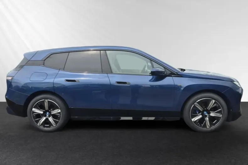 BMW iX din 2025 cu 15.100 km - oferta BMW228729 - foto 2