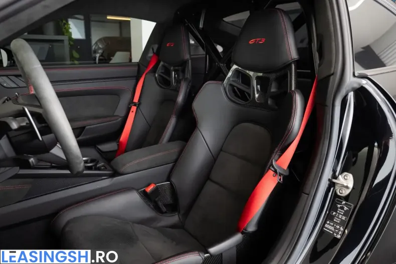 Porsche 911 din 2023 cu 7.200 km - oferta POR228732 - foto 8
