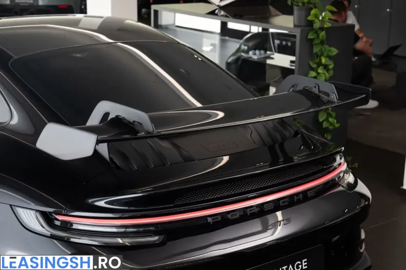 Porsche 911 din 2023 cu 7.200 km - oferta POR228732 - foto 23