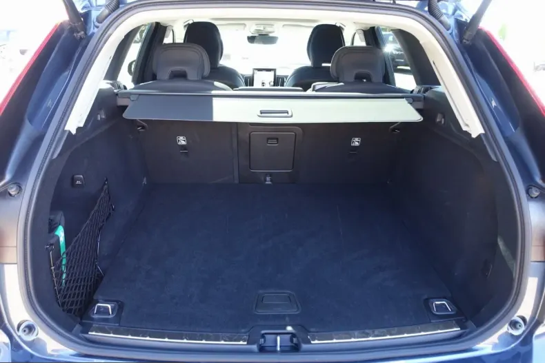 Volvo XC60 din 2025 cu 20.300 km - oferta VOL228733 - foto 26