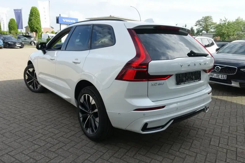 Volvo XC60 din 2025 cu 26.200 km - oferta VOL228734 - foto 4