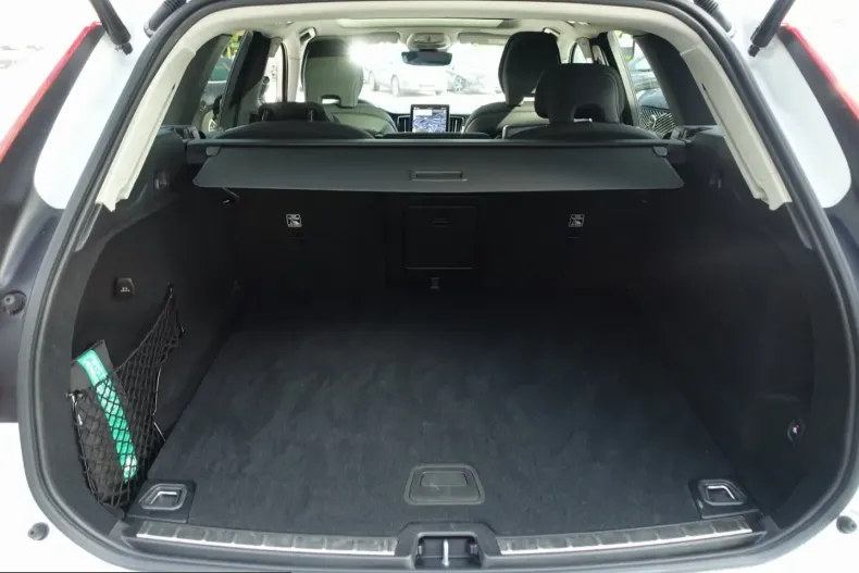 Volvo XC60 din 2025 cu 26.200 km - oferta VOL228734 - foto 13