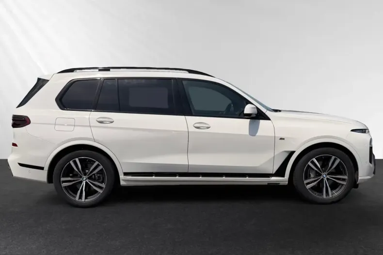 BMW X7 (Seria X) din 2025 cu 14.910 km - oferta BMW228738 - foto 2