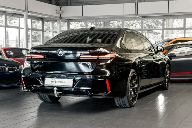 BMW 740 (Seria 7) din 2025 cu 18.603 km - oferta BMW228746 - foto 9