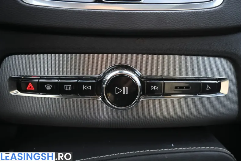 Volvo XC90 din 2023 cu 37.800 km - oferta VOL228748 - foto 22
