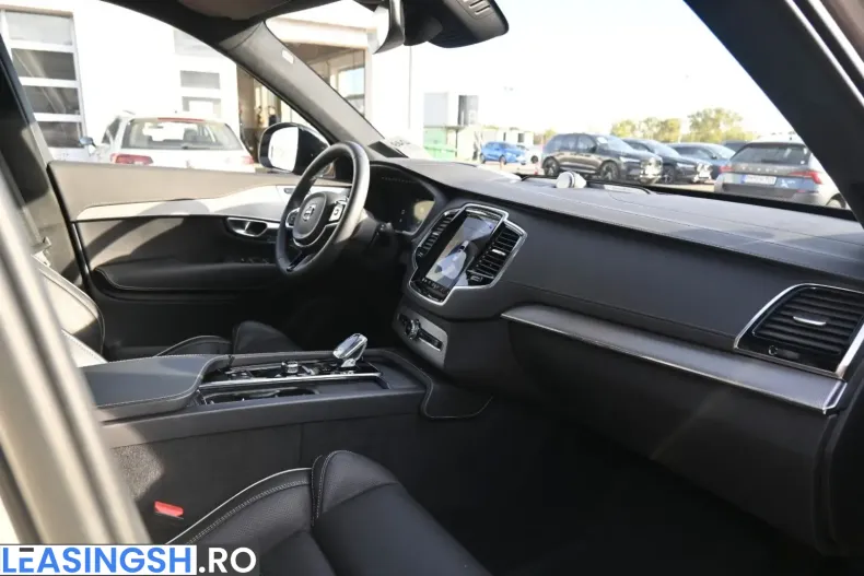Volvo XC90 din 2023 cu 37.800 km - oferta VOL228748 - foto 24
