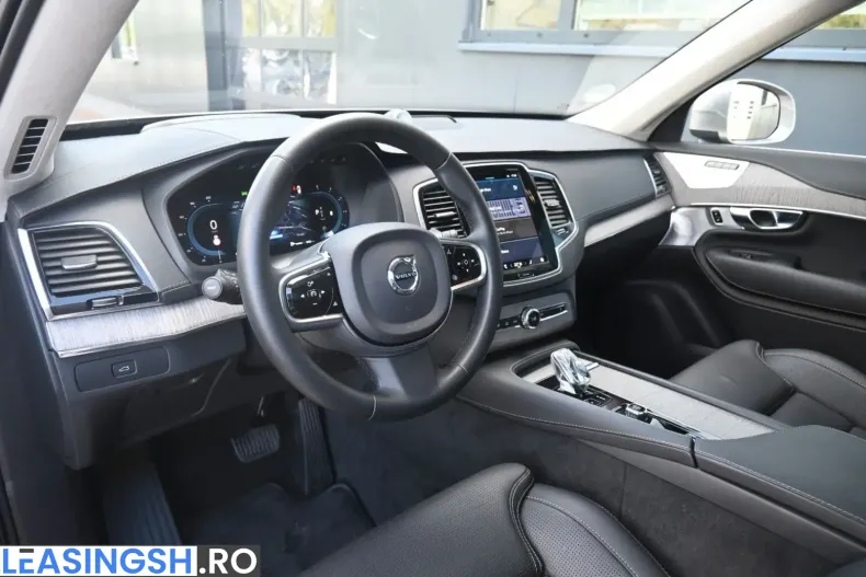 Volvo XC90 din 2023 cu 38.300 km - oferta VOL228753 - foto 9