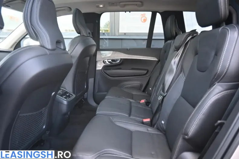 Volvo XC90 din 2023 cu 38.300 km - oferta VOL228753 - foto 15