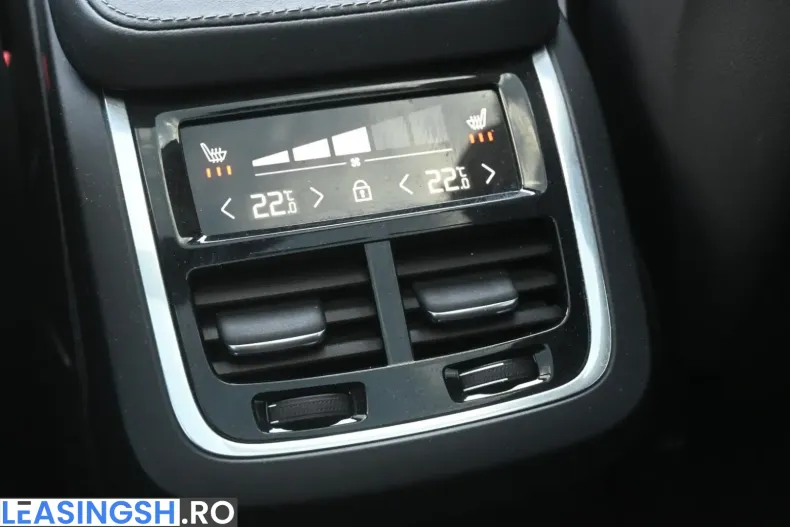 Volvo XC90 din 2023 cu 38.300 km - oferta VOL228753 - foto 16