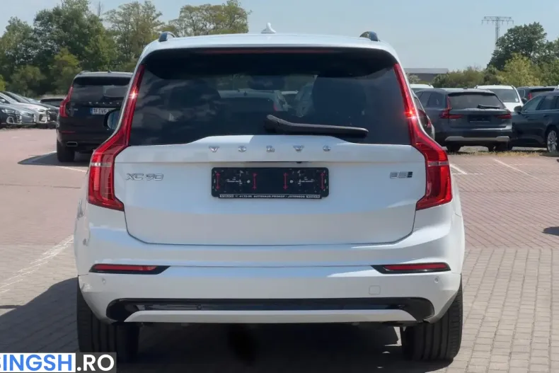 Volvo XC90 din 2022 cu 37.050 km - oferta VOL228758 - foto 4