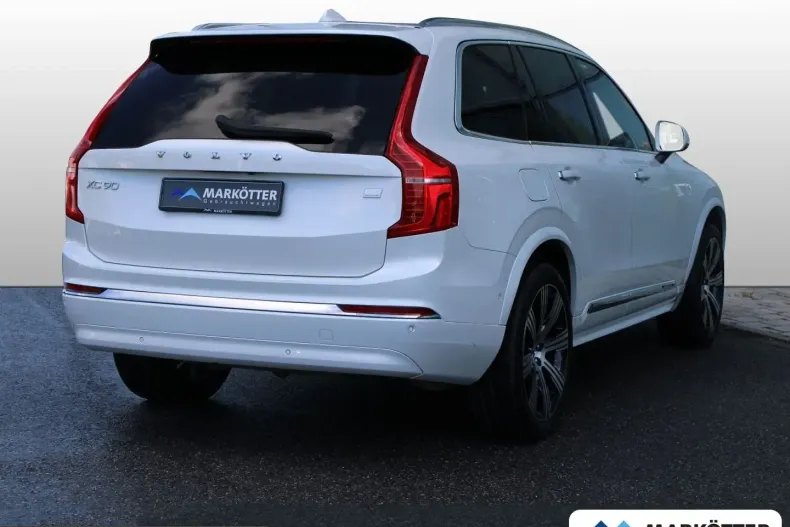 Volvo XC90 din 2022 cu 44.183 km - oferta VOL228760 - foto 2