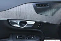 Volvo XC90 din 2022 cu 44.183 km - oferta VOL228760 - foto 7