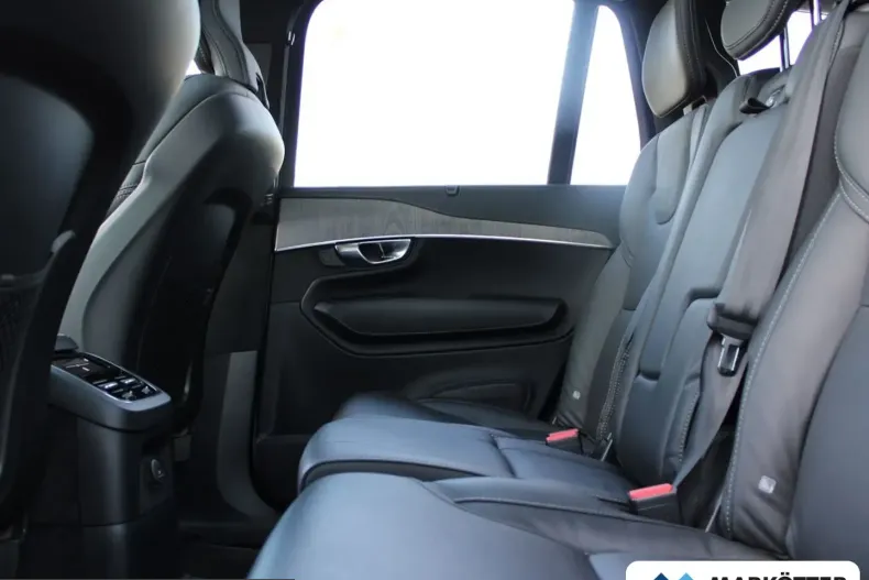 Volvo XC90 din 2022 cu 44.183 km - oferta VOL228760 - foto 19