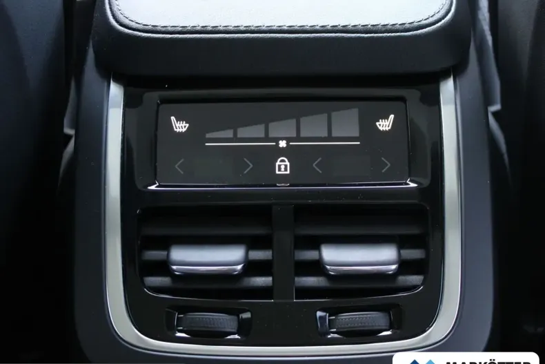Volvo XC90 din 2022 cu 44.183 km - oferta VOL228760 - foto 24