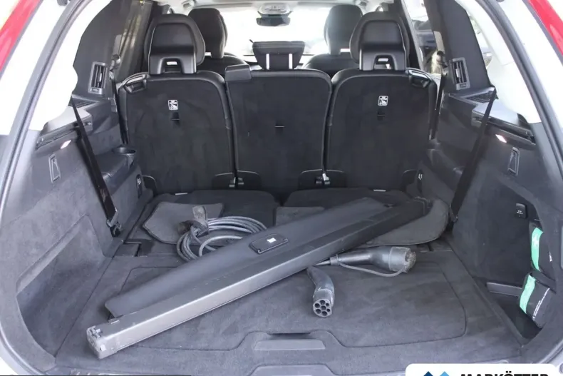Volvo XC90 din 2022 cu 44.183 km - oferta VOL228760 - foto 32
