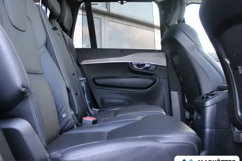 Volvo XC90 din 2022 cu 44.183 km - oferta VOL228760 - foto 44