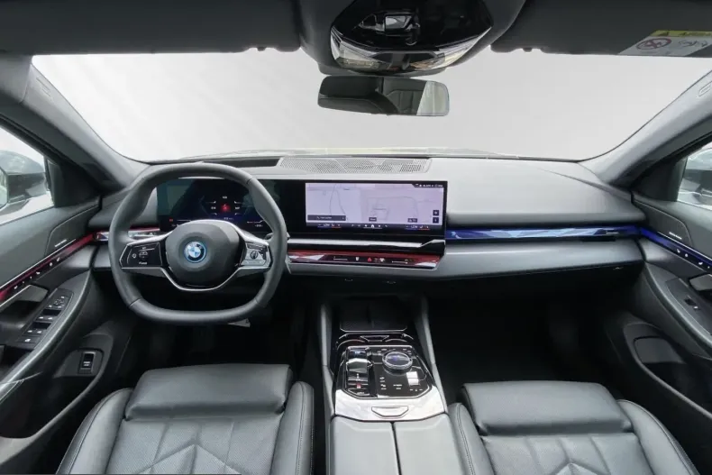 BMW i5 (Seria 5) din 2024 cu 37.250 km - oferta BMW228765 - foto 11