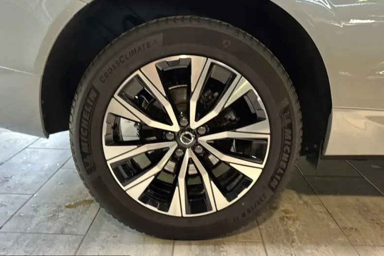 Volvo XC60 din 2025 cu 40.559 km - oferta VOL228766 - foto 20