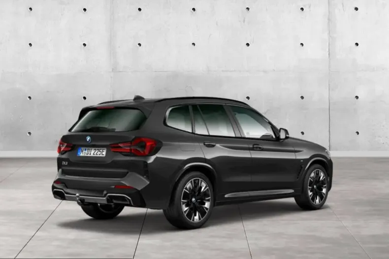 BMW iX3 (Seria X) din 2023 cu 46.416 km - oferta BMW228779 - foto 2
