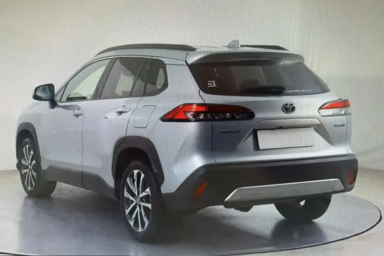 Toyota Corolla Cross din 2023 cu 52.150 km - oferta TOY228782 - foto 4