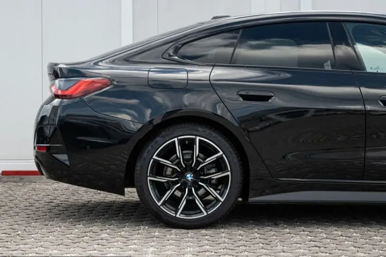 BMW 420d (Seria 4) din 2025 cu 23.490 km - oferta BMW228786 - foto 6