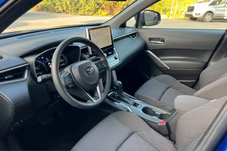 Toyota Corolla Cross din 2023 cu 45.900 km - oferta TOY228787 - foto 8