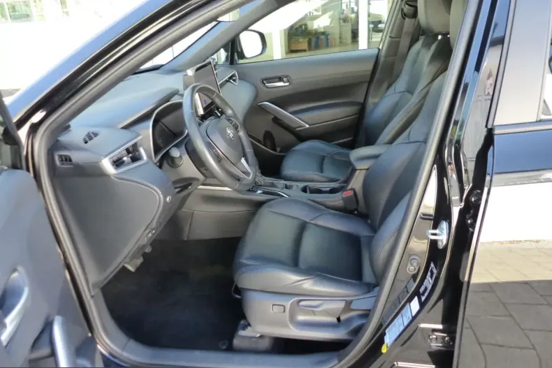 Toyota Corolla Cross din 2024 cu 88.500 km - oferta TOY228789 - foto 12