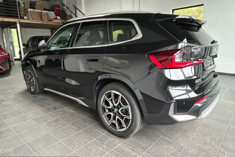 BMW iX1 (Seria X) din 2023 cu 12.300 km - oferta BMW228821 - foto 7