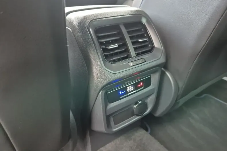Volkswagen Tiguan din 2023 cu 38.700 km - oferta VOL228863 - foto 14