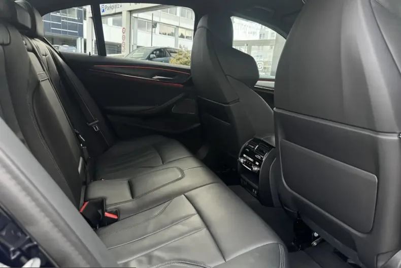 BMW M5 (Seria 5) din 2023 cu 40.914 km - oferta BMW228864 - foto 6