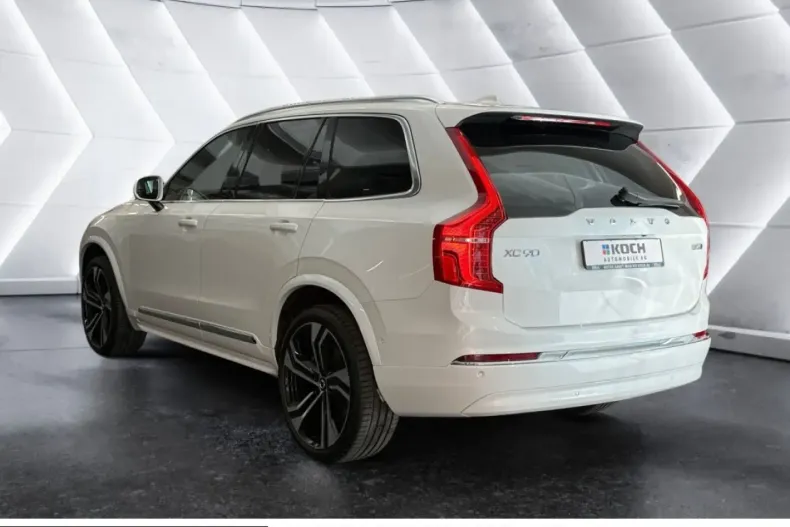 Volvo XC90 din 2023 cu 32.125 km - oferta VOL228868 - foto 4