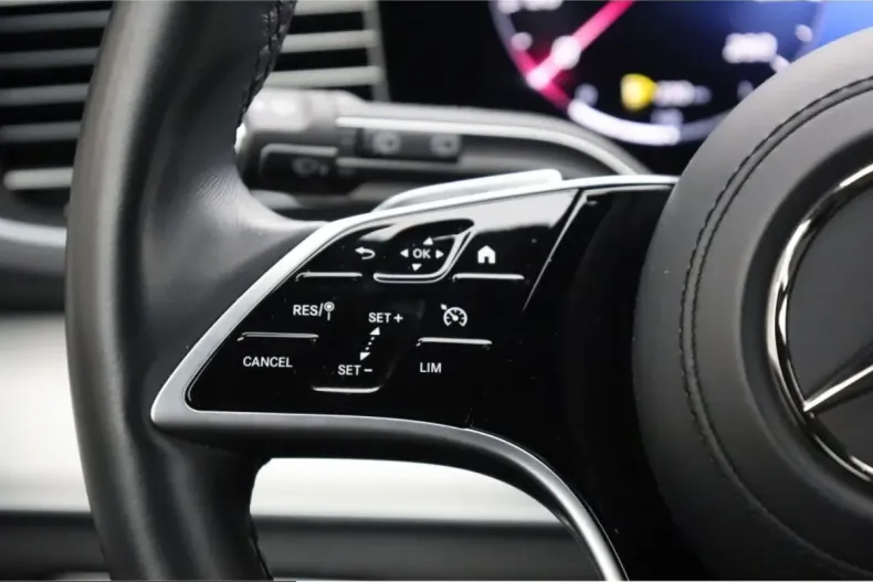 Mercedes-Benz GLE 450 (Clasa GLE) din 2023 cu 11.274 km - oferta MER228871 - foto 26