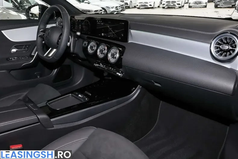 Mercedes-Benz CLA 220 (Clasa CLA) din 2025 cu 10.897 km - oferta MER228874 - foto 8