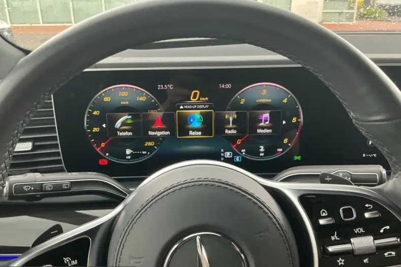 Mercedes-Benz GLE 400 (Clasa GLE) din 2023 cu 96.384 km - oferta MER228883 - foto 11