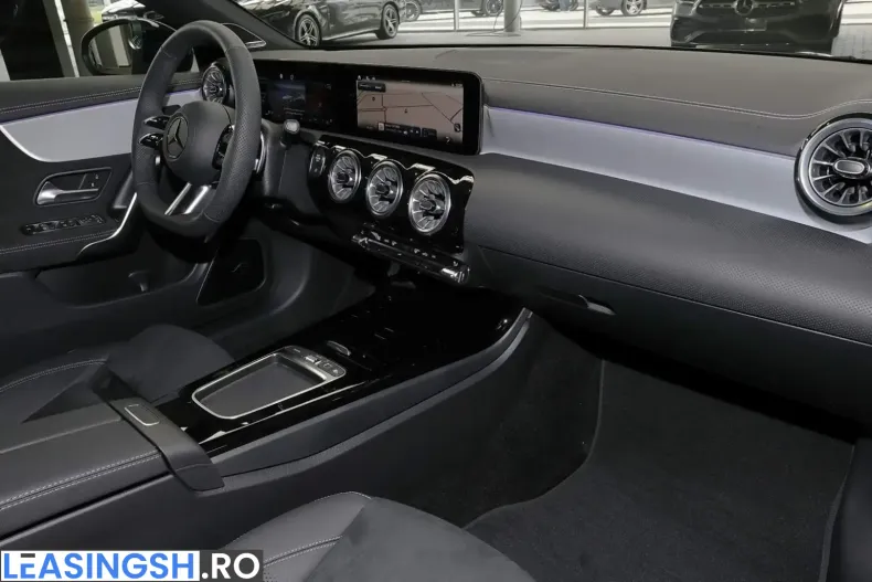 Mercedes-Benz CLA 200 (Clasa CLA) din 2025 cu 14.124 km - oferta MER228886 - foto 8