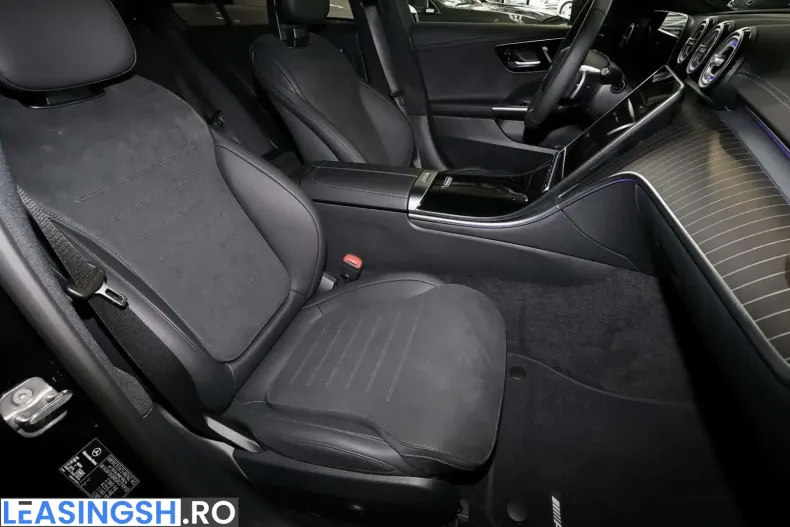 Mercedes-Benz C 300 (Clasa C) din 2025 cu 13.889 km - oferta MER228887 - foto 4