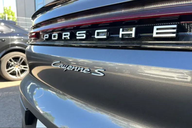 Porsche Cayenne din 2024 cu 24.857 km - oferta POR228900 - foto 20