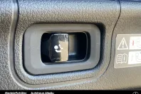 Mercedes-Benz C 200 (Clasa C) din 2024 cu 12.900 km - oferta MER228904 - foto 9