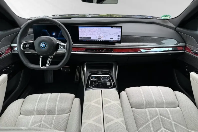 BMW i7 (Seria 7) din 2025 cu 15.890 km - oferta BMW228907 - foto 8
