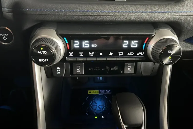 Toyota RAV4 din 2025 cu 25.700 km - oferta TOY228908 - foto 22