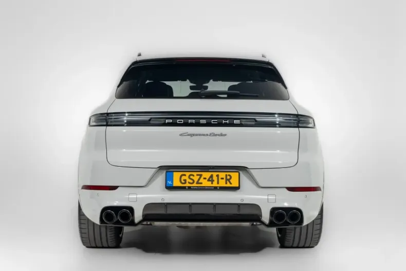 Porsche Cayenne din 2024 cu 24.314 km - oferta POR228921 - foto 4